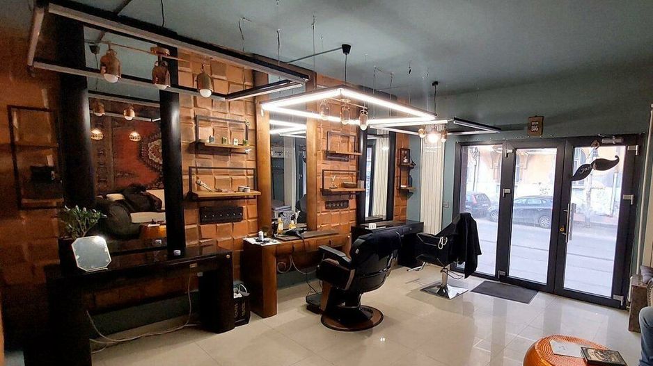 Particular vila + spatiu comercial 290 mp Unirii investitie cu preluare chiriasi - Poză 1