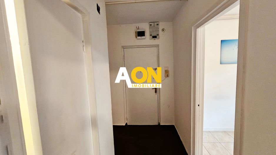 Spatiu comercial cu acces stradal, 2 camere,  46 mp utili, Cetate - Poză 4