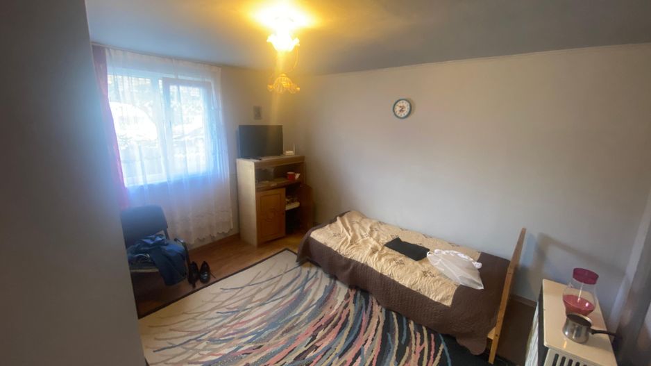 Casa de vanzare zona Chetani - Poză 3