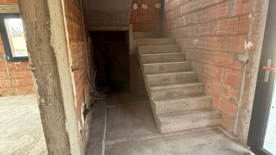 BRASADAS vinde Duplex zona Closca. - Poză 4