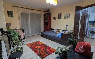 Apartament cu 3 camere, balcon și panoramă superbă, Baciu, zona Regal. - Poză 2
