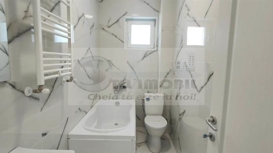 1 CAMERA CETATUII DECOMANDAT - Poză 4