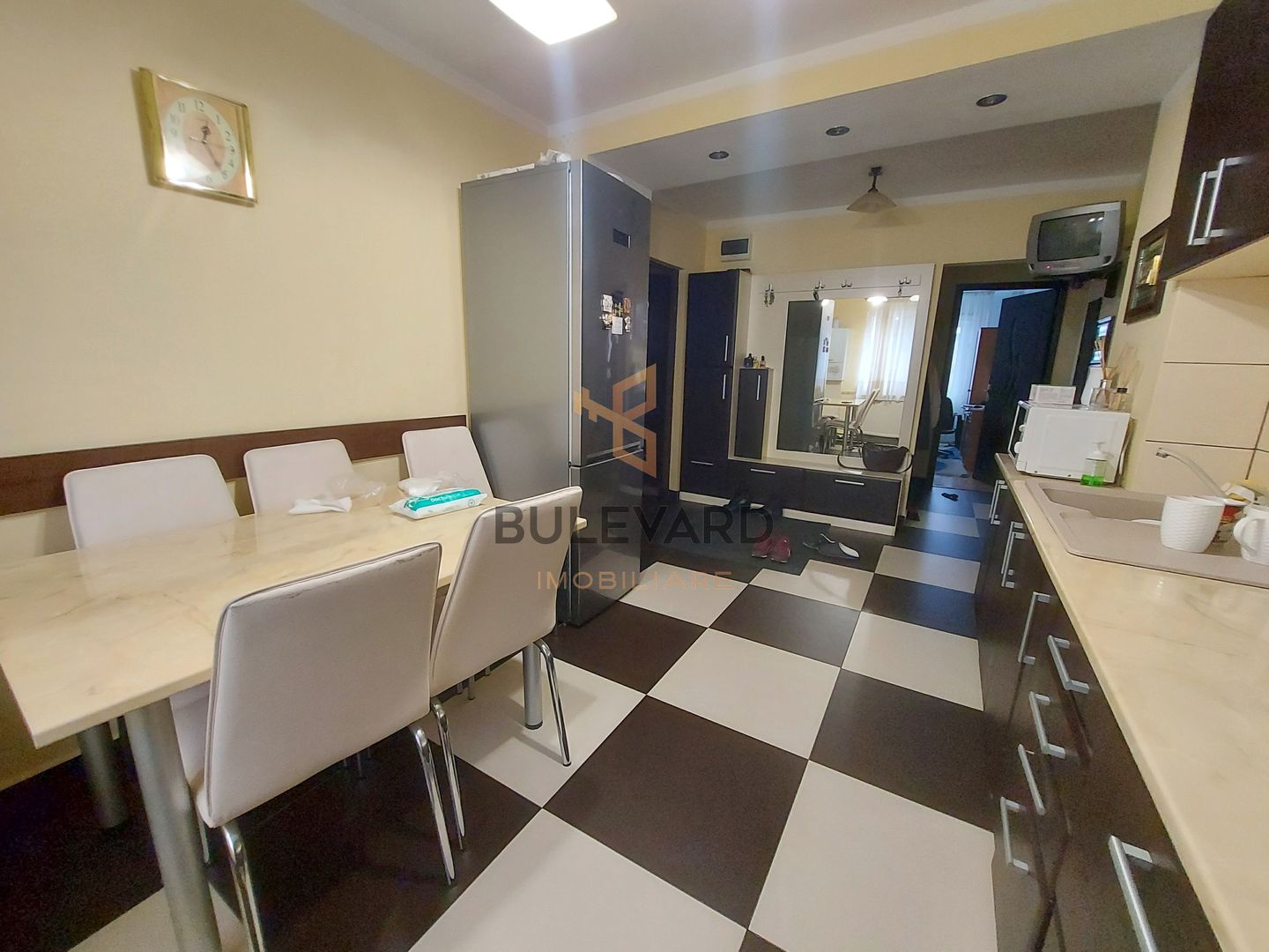 Apartament cu 3 camere decomandate, zona Iulius Mall! - Poză 3