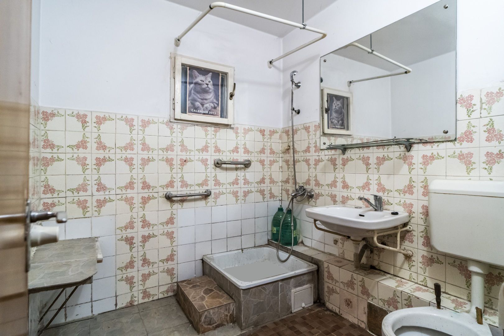 Drumul Taberei 3 camere, 4/10, bloc stradal, c-tie 1980, bucatarie mare, 2 bai - Poză 12