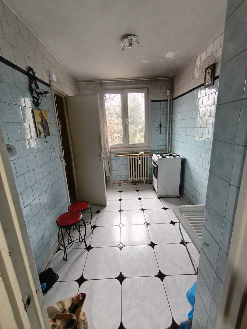 Vanzare apartament 3 camere Titan- 5min 1 Decembrie 1918, pret negociabil - Poză 2