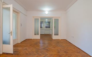 Raritate | Casa Căsătoriilor | Apartament în vilă, curte, garaj! - Poză 9