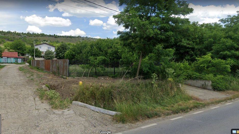 Teren intravilan 1000 mp, zona CIUȘMEAUA MOLDOVENCEI; - Poză 1