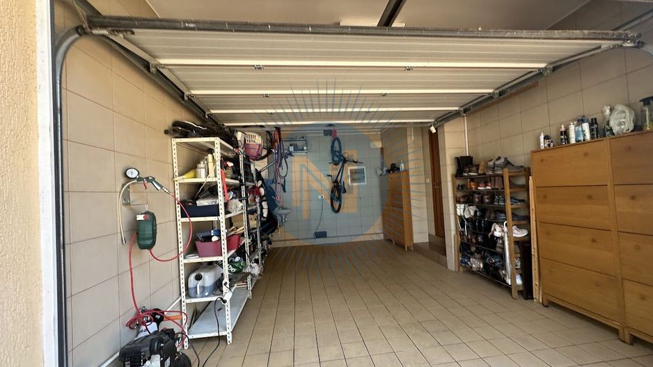 Vila cu piscina British School - Poză 29