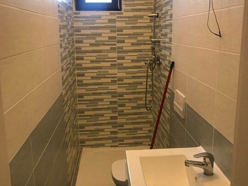 De vânzare Casă 3 camere, 2 baii, curte propie, cartier parneava Arad - Poză 11