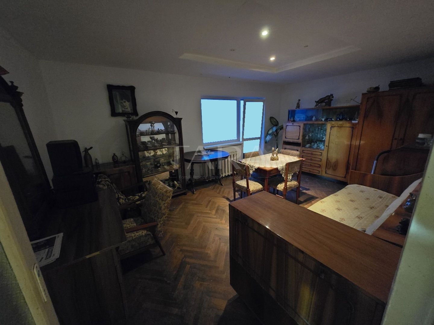 Apartament cu 3 camere decomandat în zona Peny – ideal pentru familie. - Poză 5