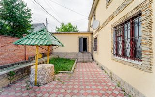 Casă  în 2 nivele - Durlești - Poză 20