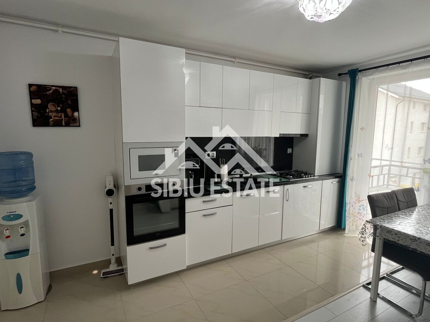 Apartament 2 camere modern, balcon 7 mp, parcare ,Șelimbăr Brana - Poză 4