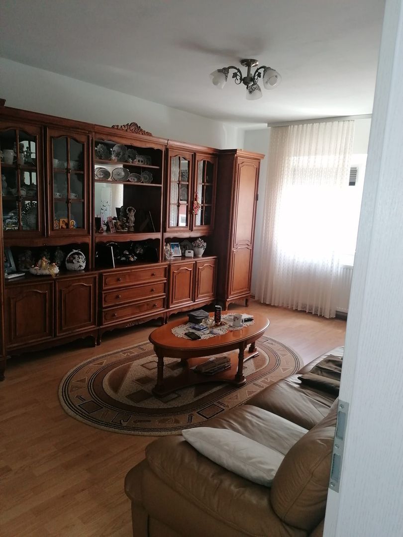 Girocului | 3 Camere | Etaj intermediat | 2 Boxe + Garaj - Poză 10