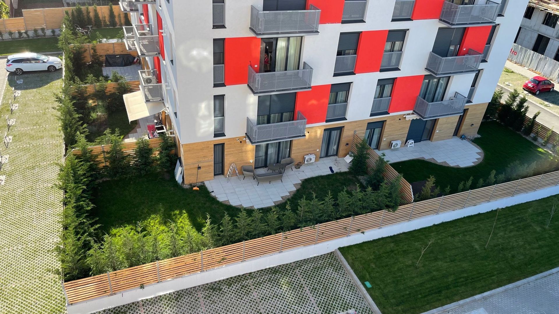 Apartament cu grădină în Cartierul Ared Red 9 - Poză 3