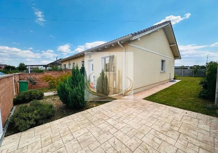 Duplex de închiriat – Moșnița Veche | 3 camere | Pet friendly - Poză 10