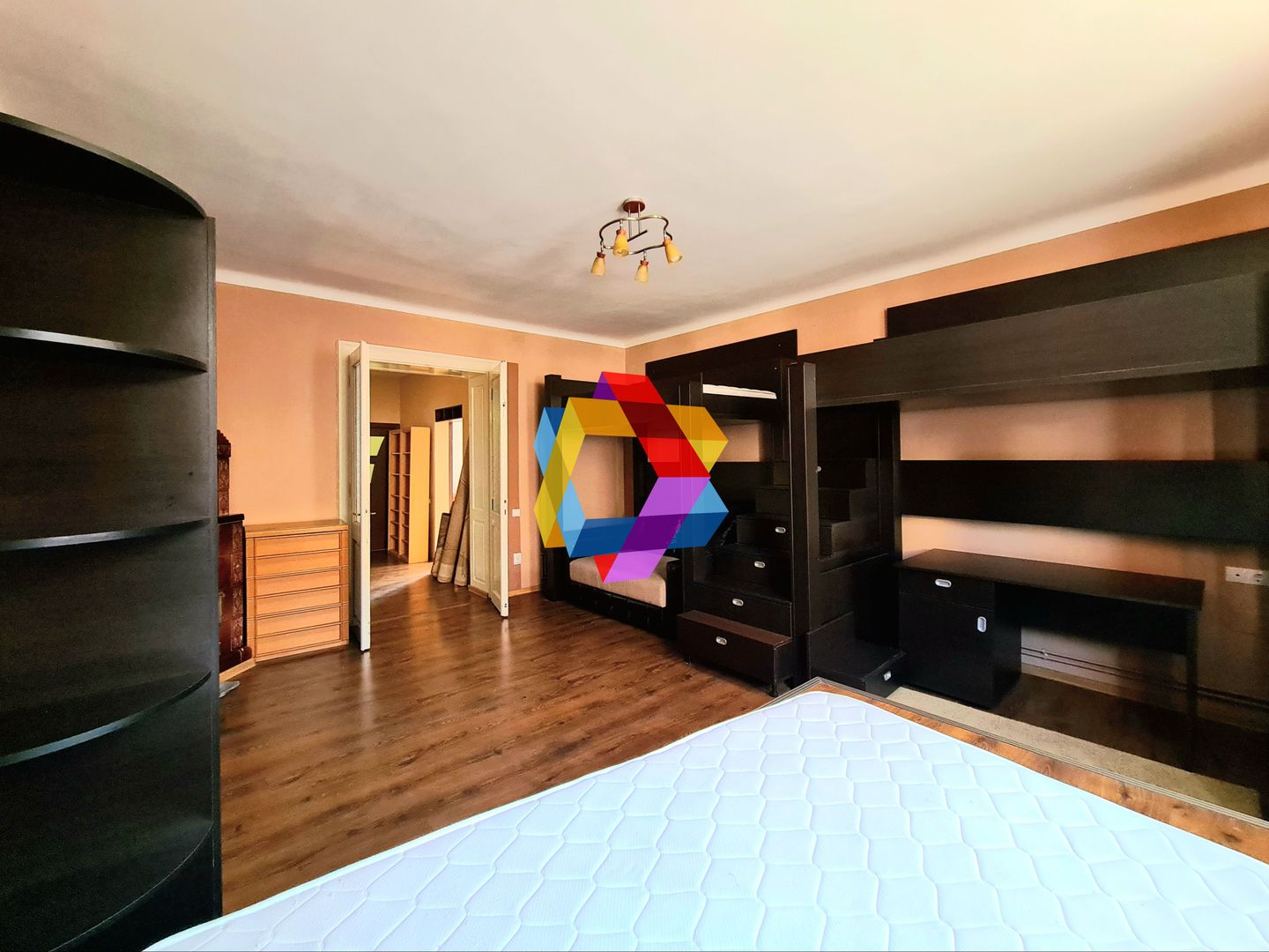 Casa 3 camere, regim hotelier sau muncitori straini # plus-imo.ro - Poză 4