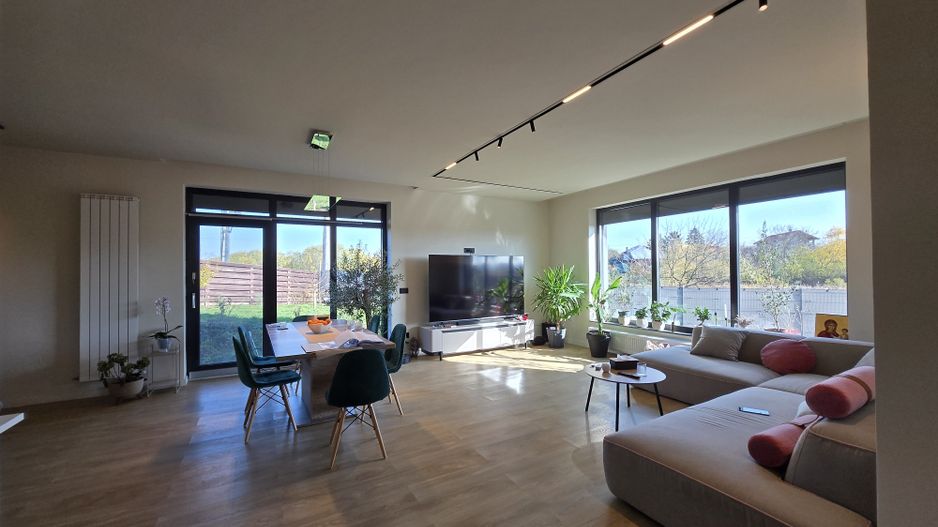 Casa noua 151mp curte 1000m Frumusani mobilata lux -langa Lac/Primarie - Poză 2