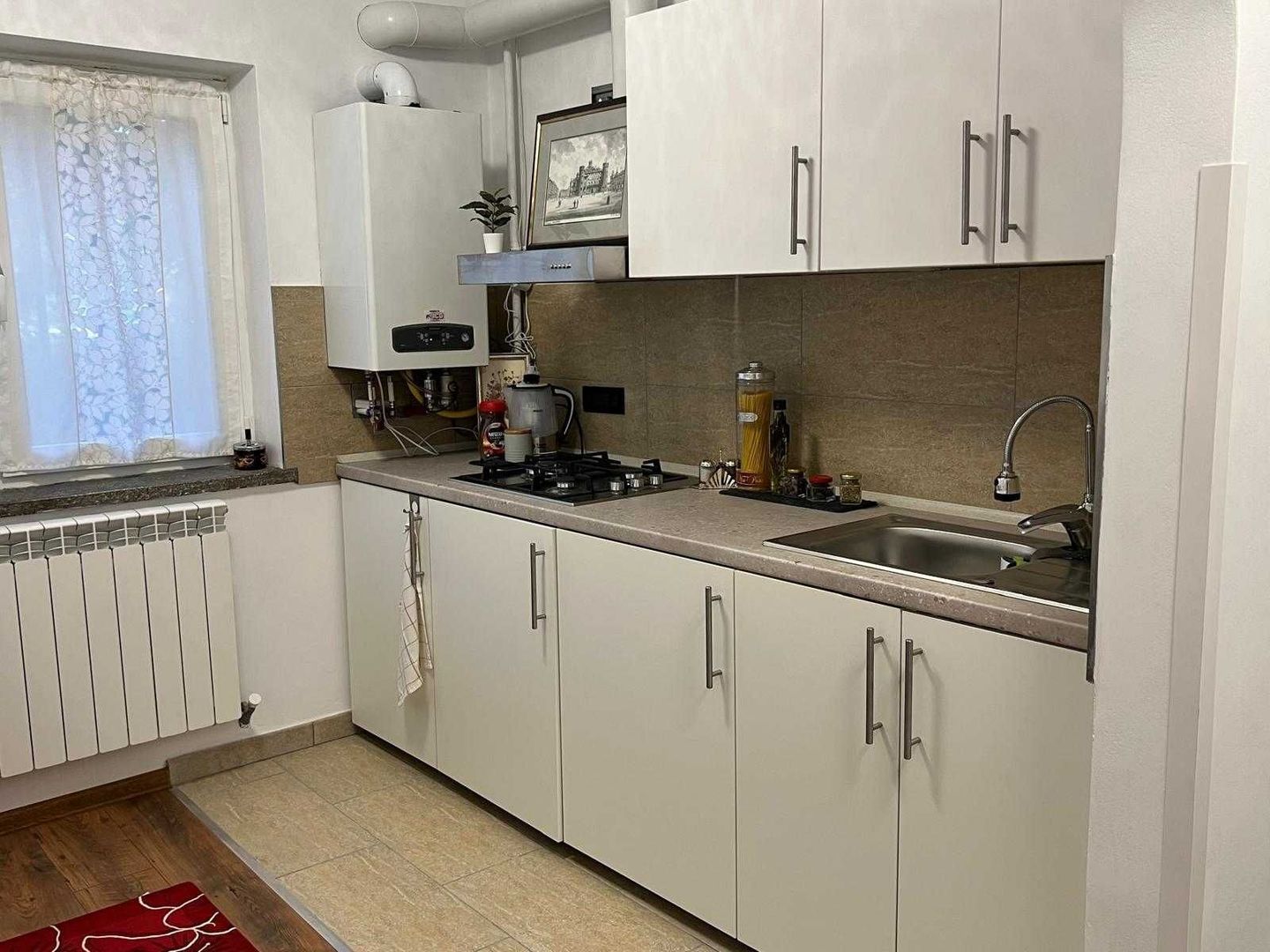 Apartament 1 camera Dec 40 mp Gara Arcu 450 euro - Poză 4