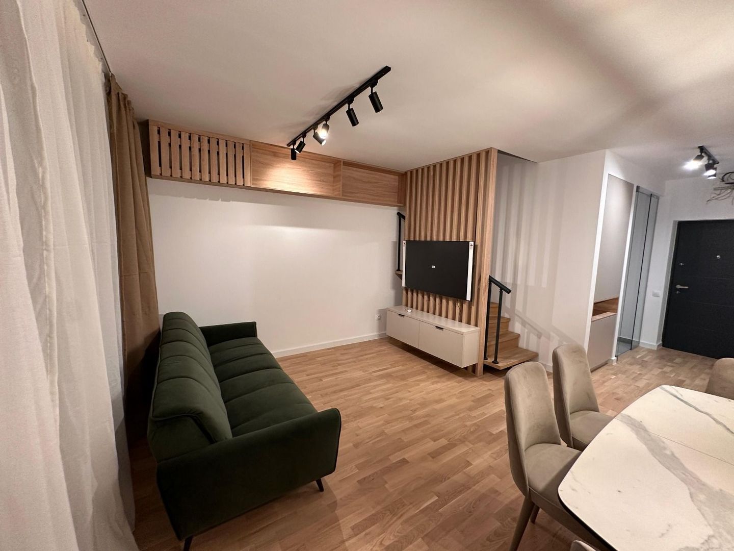 Casa | 5 camere | Pipera | 2 locuri pacare | Zenville - Poză 1