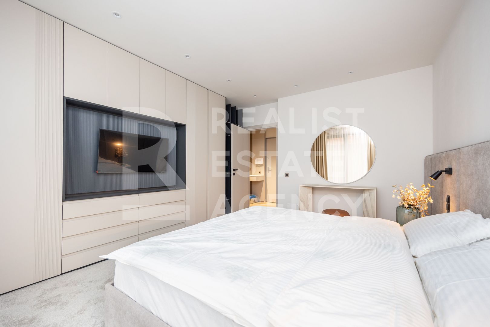 Vânzare, apartament cu 2 camere, zona Voluntari - Poză 12