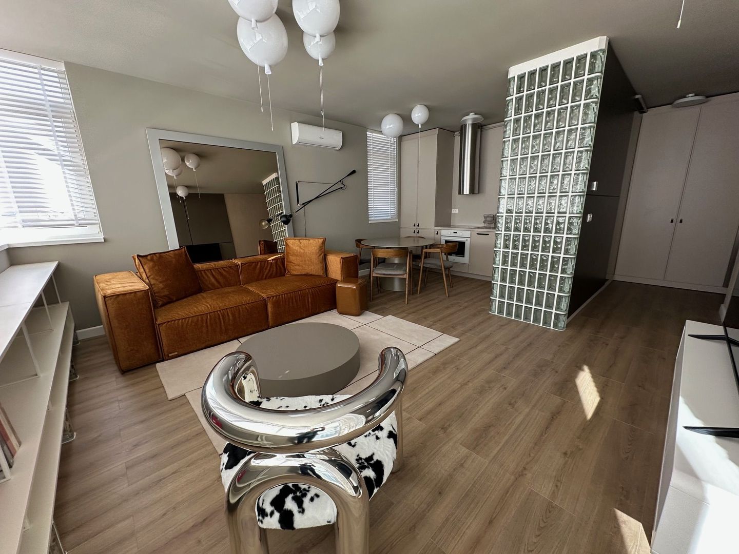 Apartament  3 camere - Poză 3