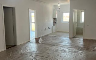 Apartament cu 3 camere de vânzare în Mosnita Noua