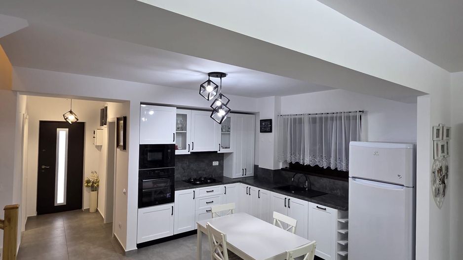 Vila eleganta CORBEANCA 5 camere - Poză 3