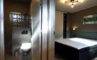 Locuință deosebită în Centru – apartament la casă, curte proprie! - Poză 7