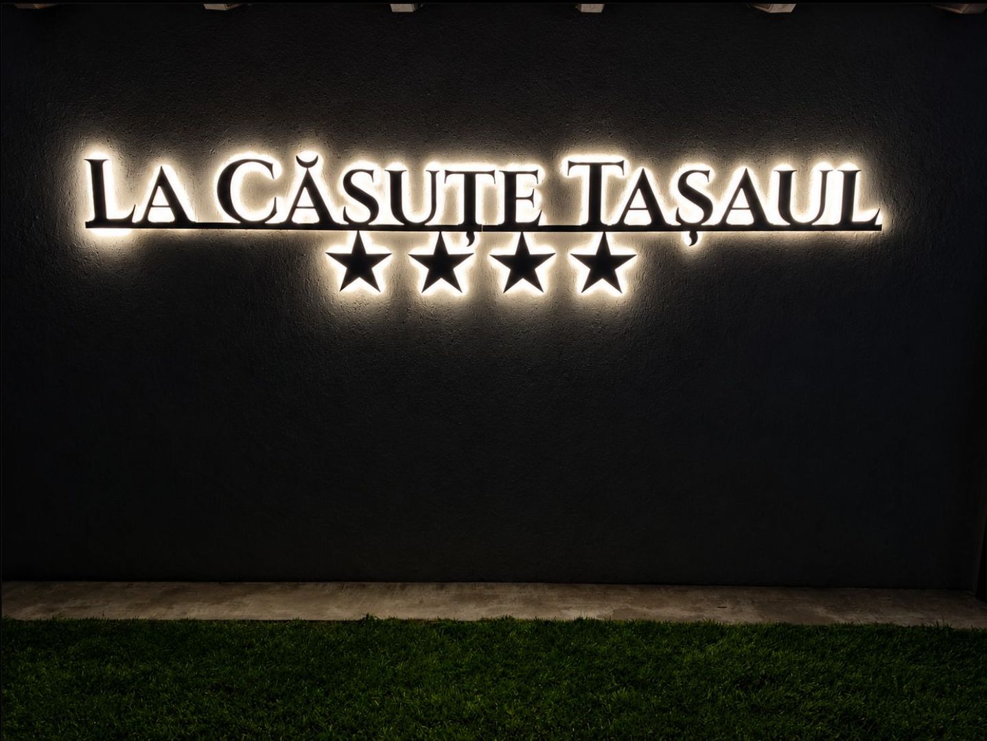 Afacere la cheie - Complex Turistic - Ponton Privat- Deschidere la Lac - Poză 12