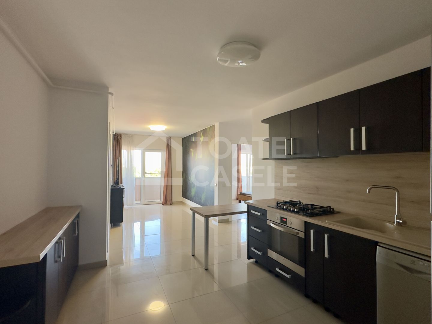 Apartament cu 3 camere, etajul 3, mobilat, utilat, zona IRA - Poză 3