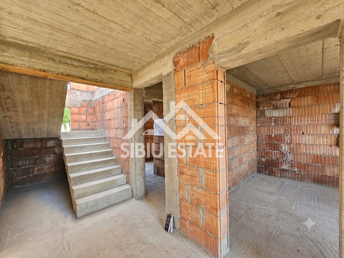 Casa noua Sibiu Sura Mica, 4 camere, teren 380 mp - Poză 8