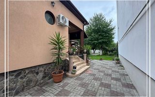 Vila renovat de vanzare D+P curte proprie 774 mp, semicentral Arad - Poză 2