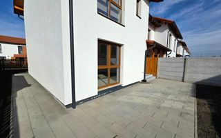 1/2 Duplex, 4 Camere, Ultrafinisat, Zona Alba - Micești - Poză 19