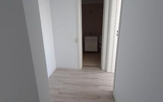 Vând apartament cu 2 camere, decomandat nou  + loc de parcare, situat in complex - Poză 4