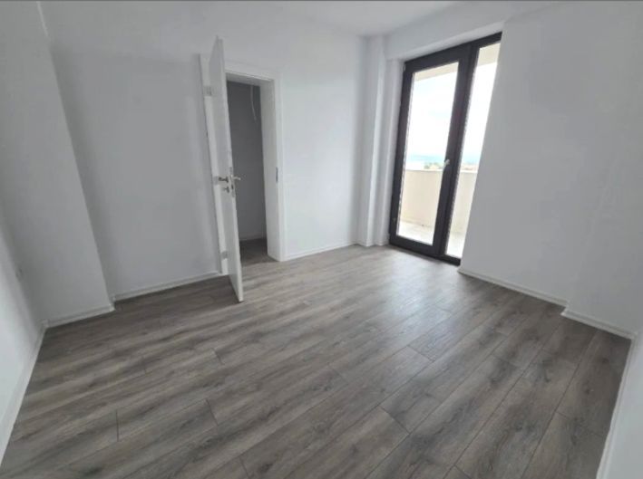 Apartament cu 3 camere, bloc nou, et.1, Centru - Poză 6