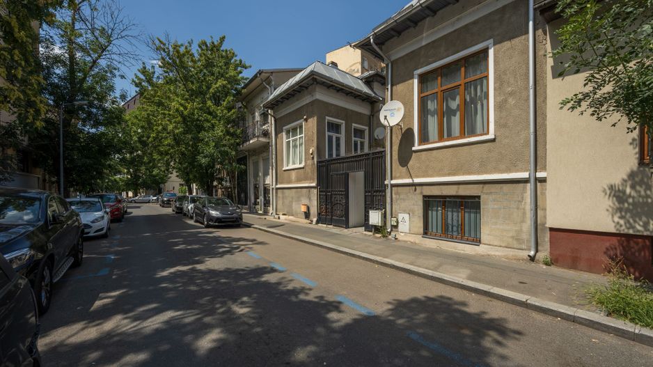 Casa strada Viitorului Piata Gemeni Dacia - Poză 1