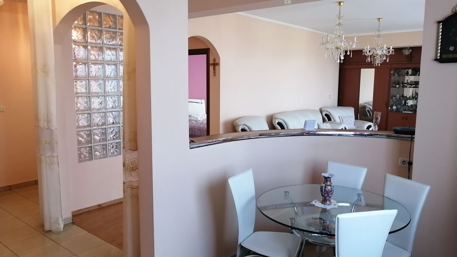 3 camere, structura mare, curte si garaj - Poză 8