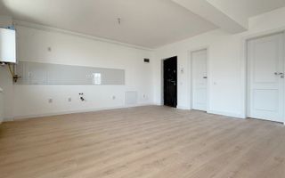 Apartament cu 3 camere recent finisat+2 terase! - Poză 3