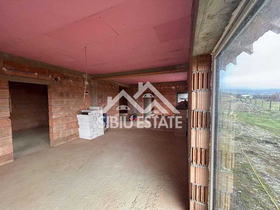 Casa 130 mp, teren 1000 mp, priveliște superbă – Marginimea Sibiului - Poză 4