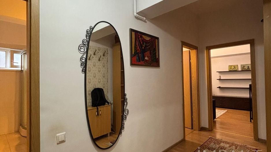 Apartament cu 2 camere de vanzare, zona Centrala! - Poză 6
