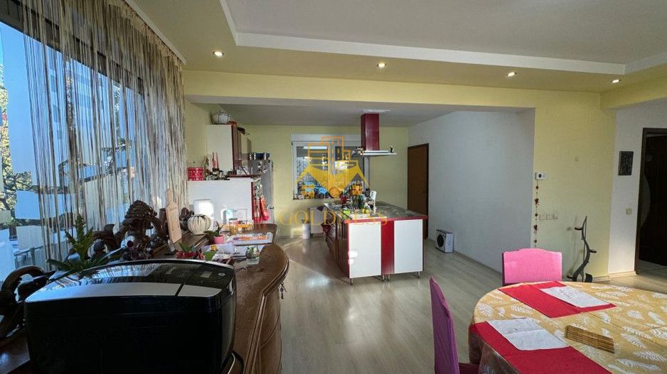 Casa individuala, 5 camere,gradina,Europa zona Complex Luminia,Ionesco - Poză 8