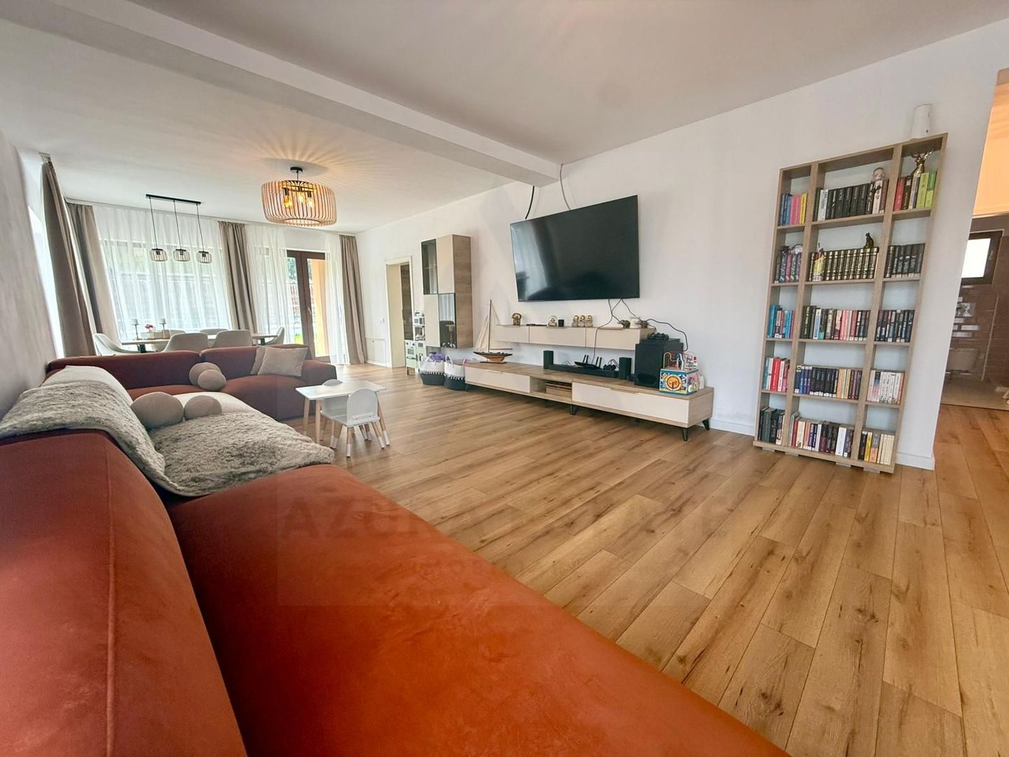 Casa individuala 140 mp utili pe un singur nivel teren 500 mp Tocile - Poză 1