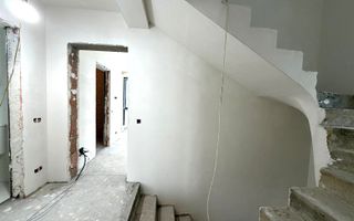 Vila moderna 6 camere // 190mp // teren 300mp // Tunari - Poză 21