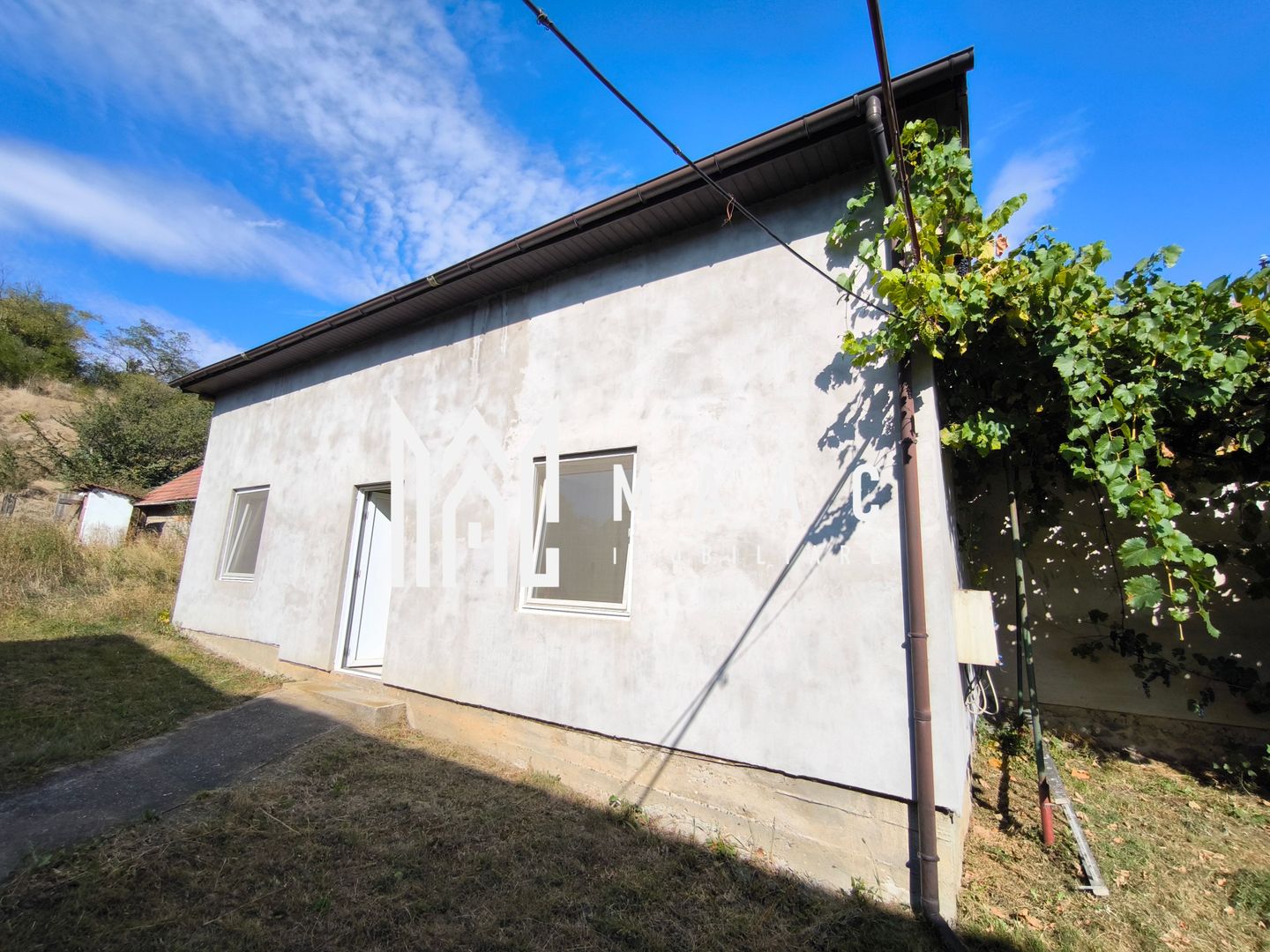 Casă de vânzare 3 camere | Ocna Sibiului | teren 1.010 mp - Poză 1