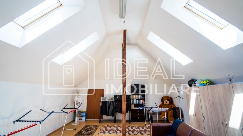 Casa Individuala cu 8 camere si 430 mp de curte, zona Calea Poplacii - Poză 15