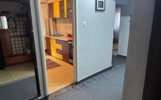 Inchiriez apartament 3 camere ultracentral - Poză 7