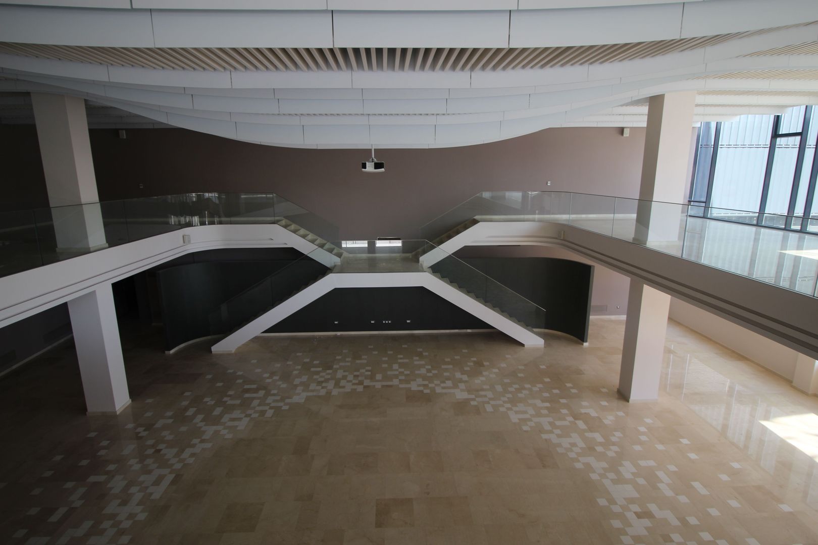 Spațiu comercial / shworoom 1.000 mp - Poză 4