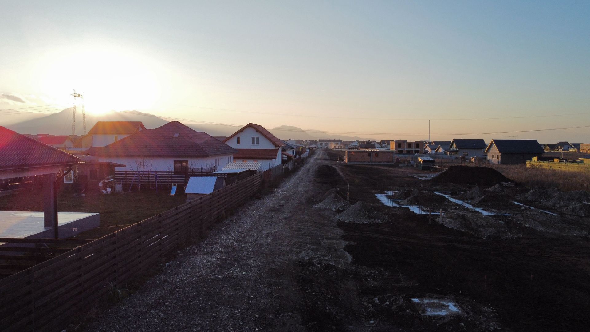 Casă pe parter de vânzare în cartierul Izvor - Poză 4