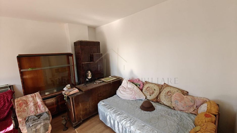 Casa si teren de vanzare Comanesti - Poză 8