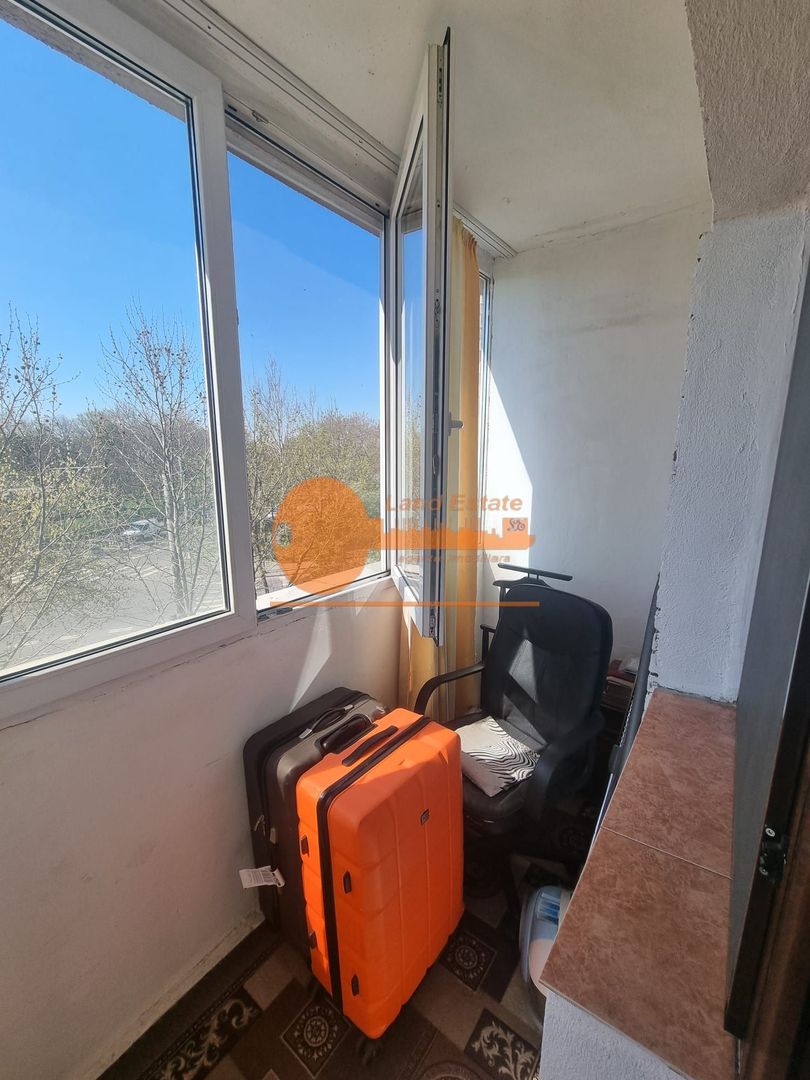 3 Camere la 3 minute Metrou Crangasi- Parc - Bloc Reabilitat - Poză 13